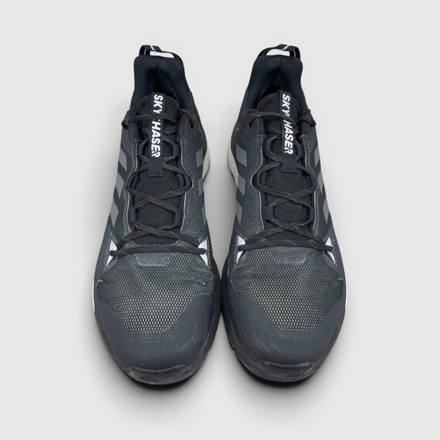 Adidas Terrex Skychaser 2.0 Black Grey — trekkingi męskie w bardzo dobrym stanie rozmiar 46, widok z góry