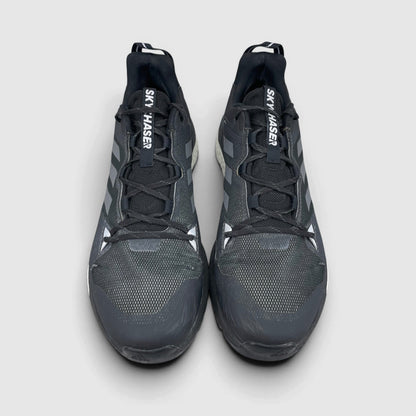 Adidas Terrex Skychaser 2.0 Black Grey — trekkingi męskie w bardzo dobrym stanie rozmiar 46, widok z góry