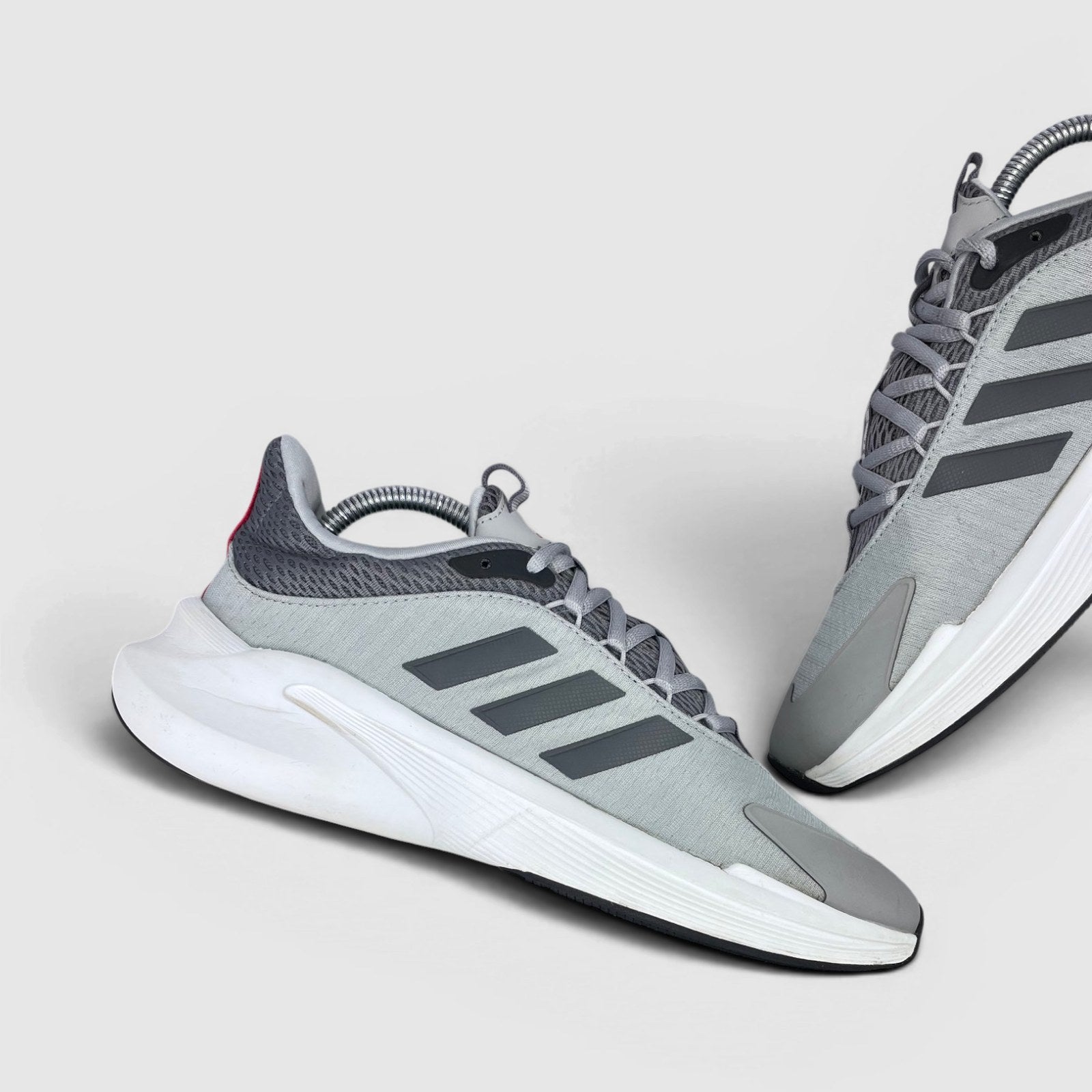 Adidas AlphaEdge + — buty sportowe męskie w bardzo dobrym stanie rozmiar 41 1/3, wewnętrzny panel lewego buta