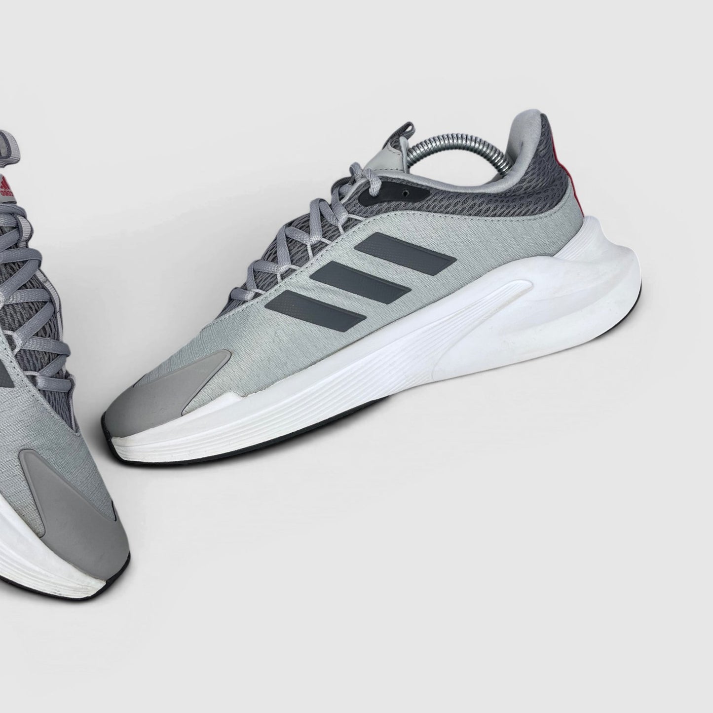 Adidas AlphaEdge + — buty sportowe męskie w bardzo dobrym stanie rozmiar 41 1/3, wewnętrzny panel prawego buta