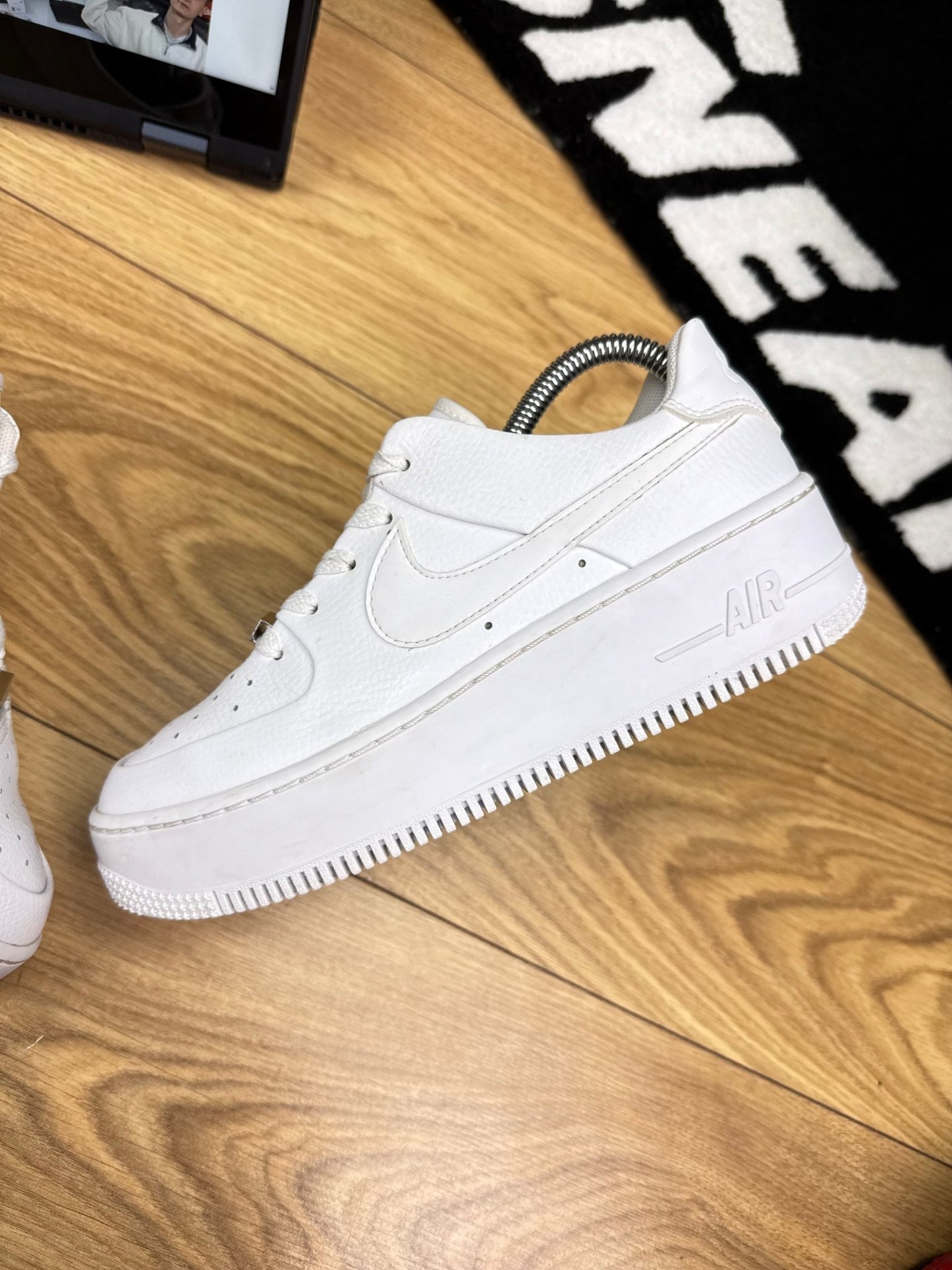 Nike Air Force 1 Sage (38.5)