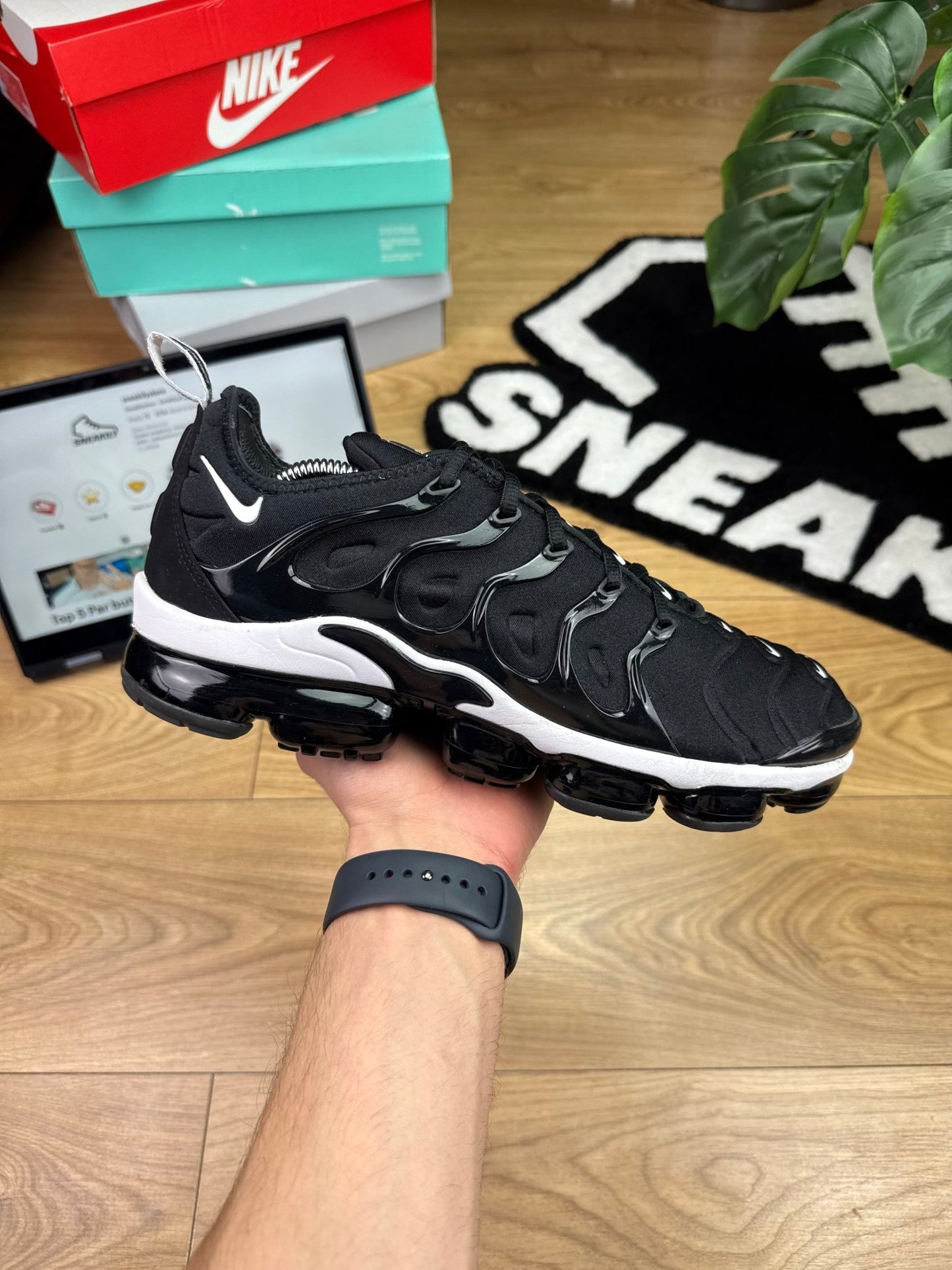 Nike Air Vapormax Plus (44.5)