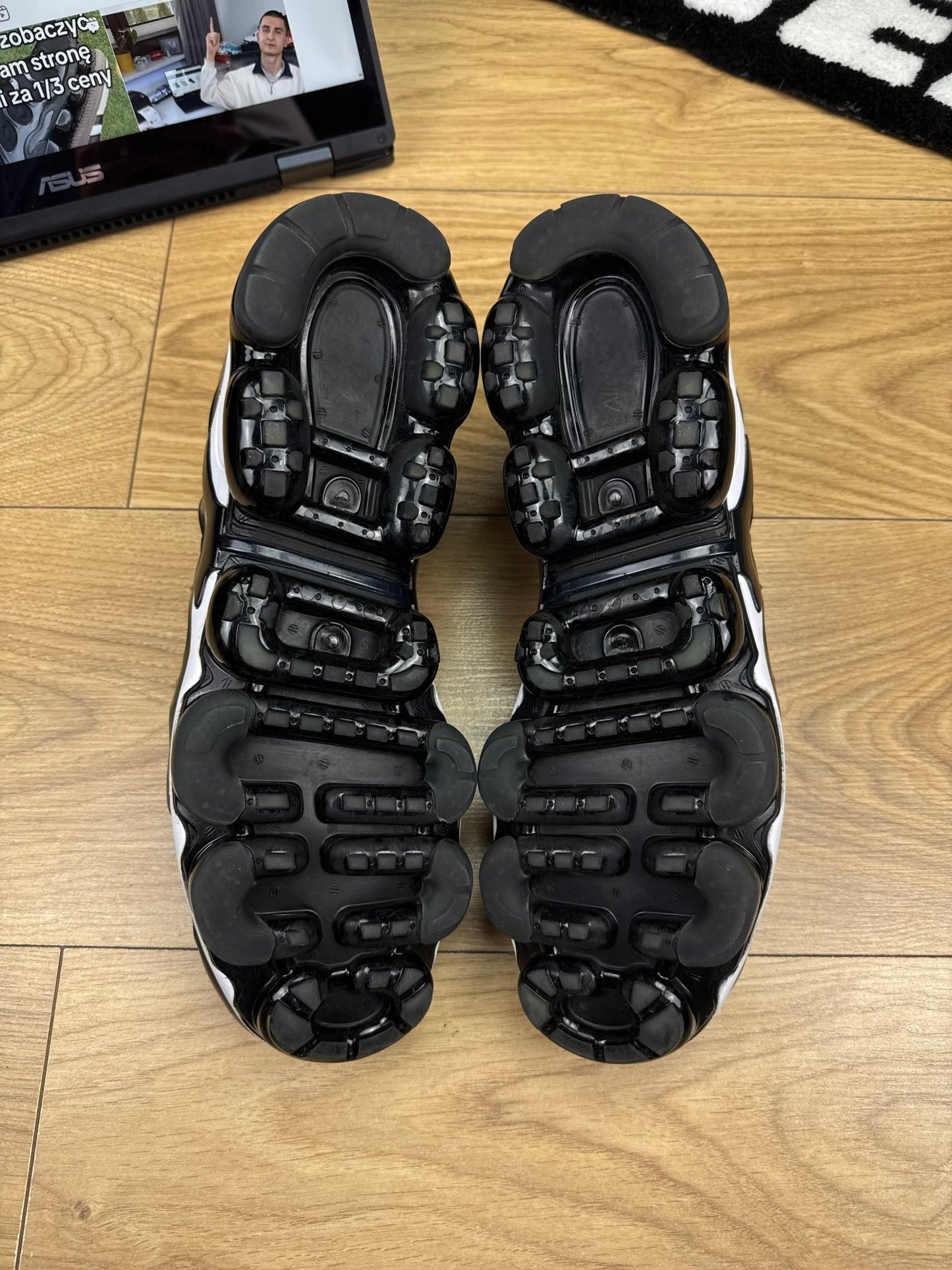 Nike Air Vapormax Plus (44.5)