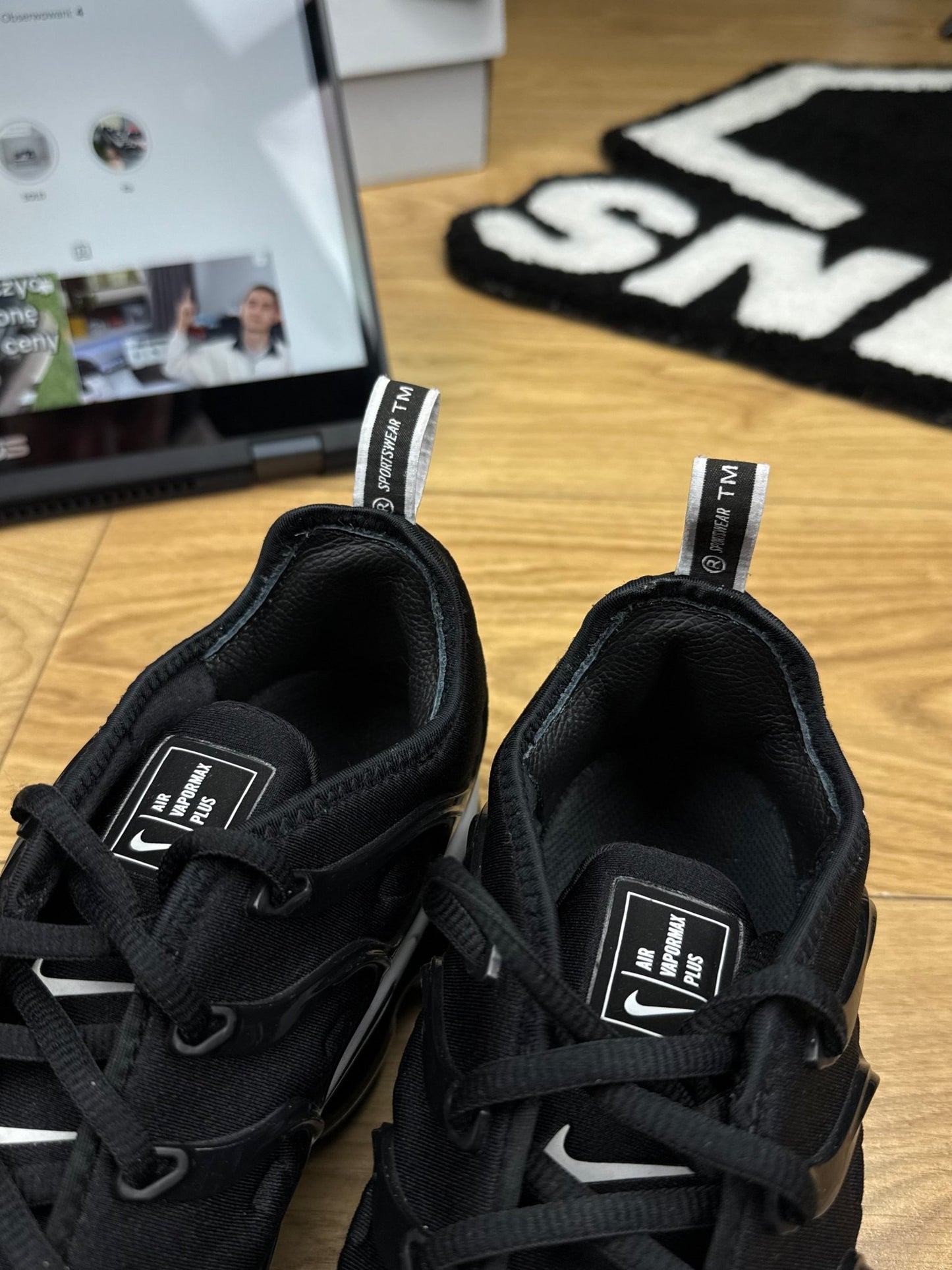 Nike Air Vapormax Plus (44.5)
