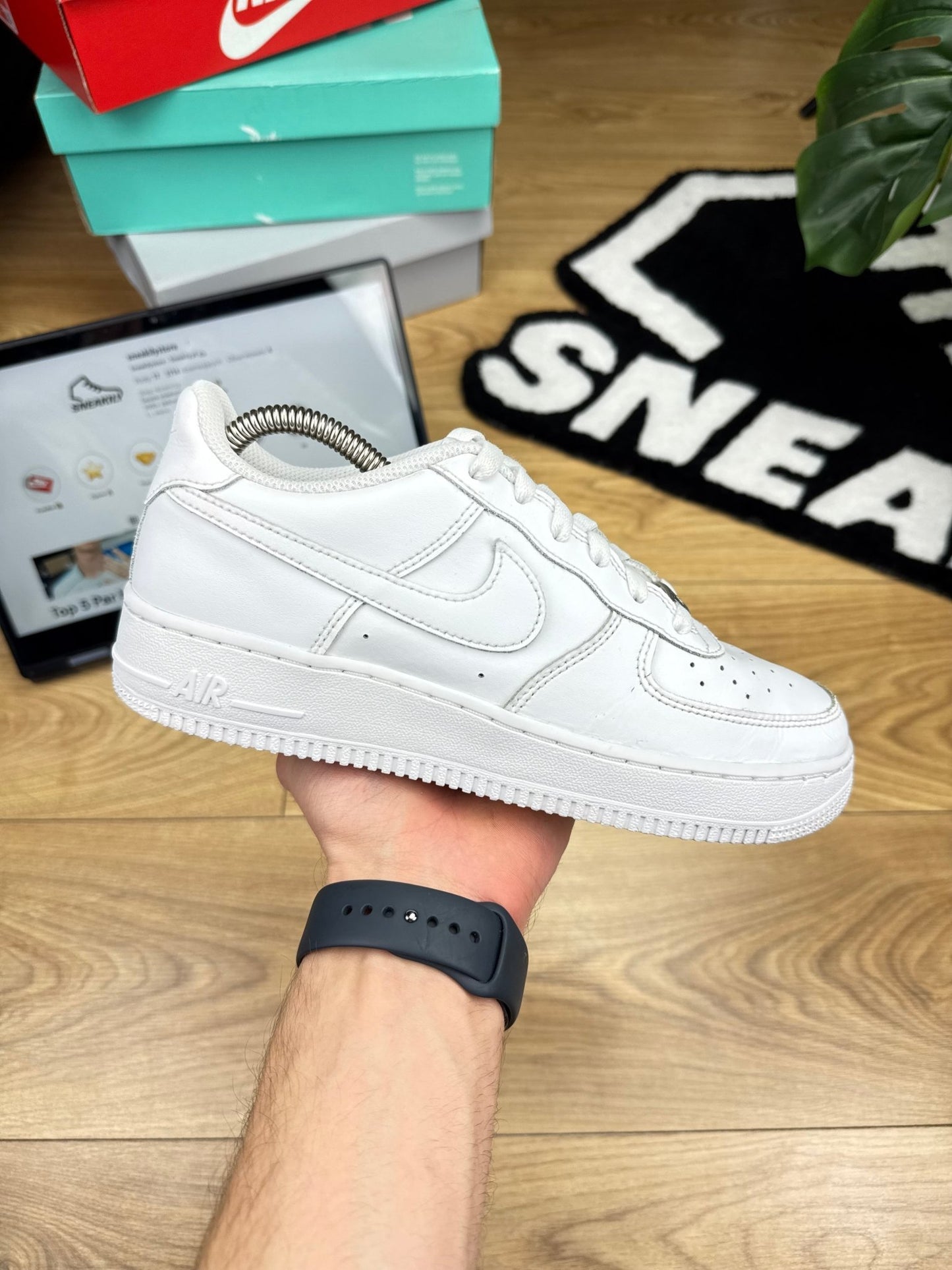 Nike Air Force 1 Low (38.5)