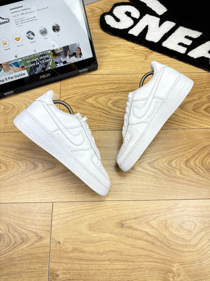 Nike Air Force 1 Low (38.5)
