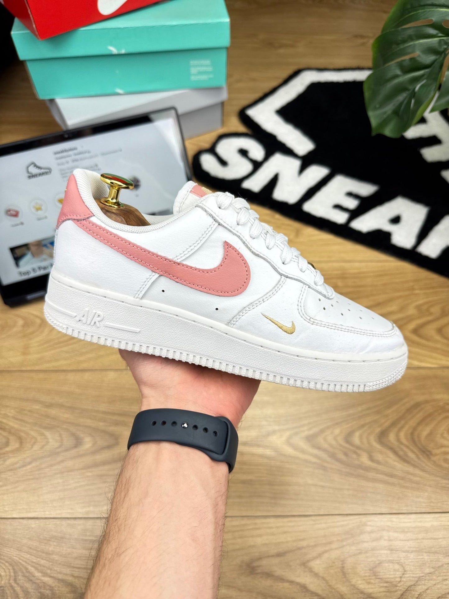 Nike Air Force 1 Low (38.5)