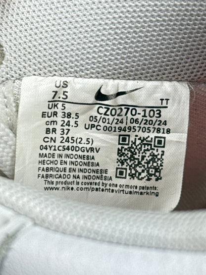 Nike Air Force 1 Low (38.5)