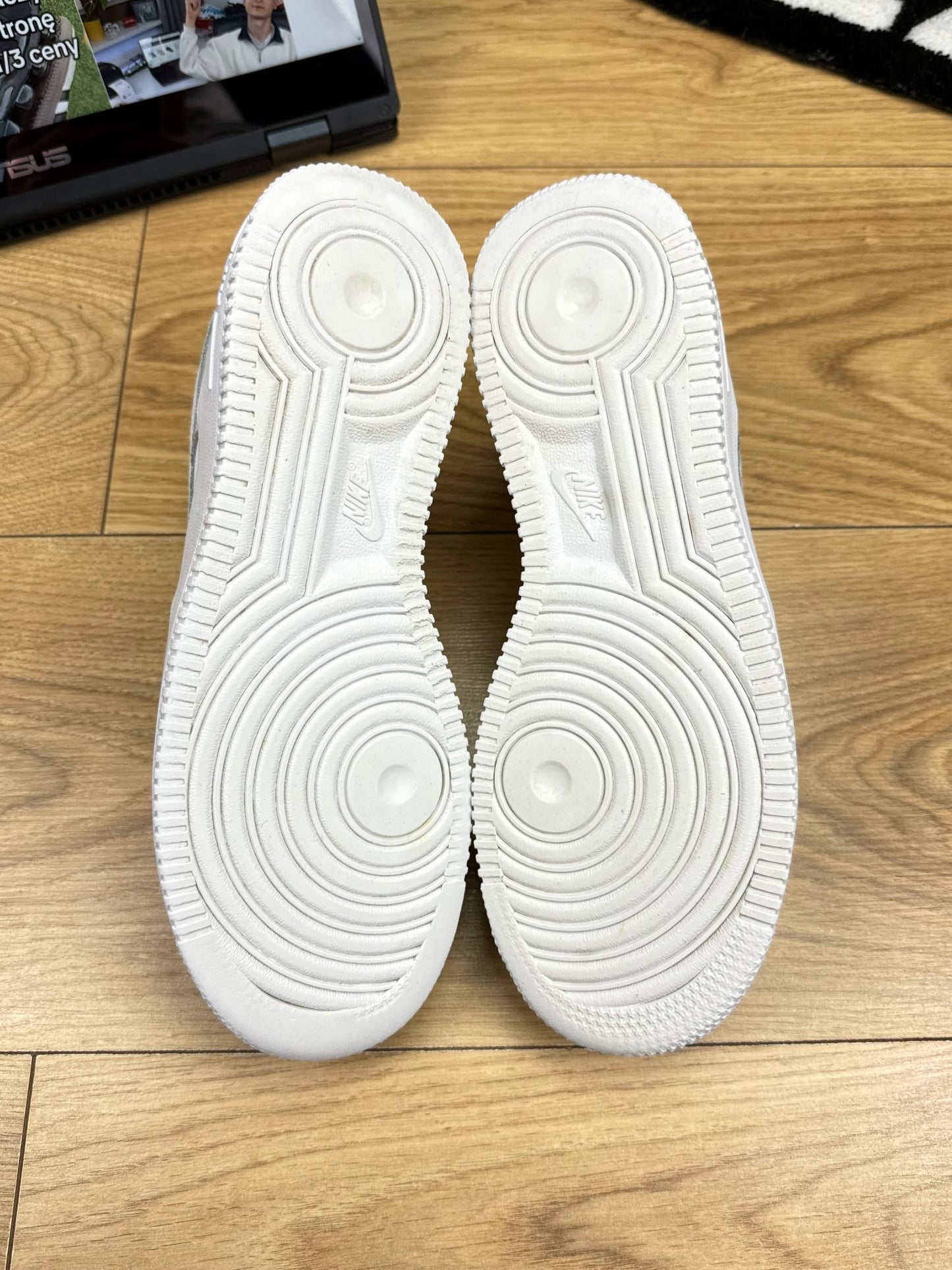 Nike Air Force 1 Low (38.5)