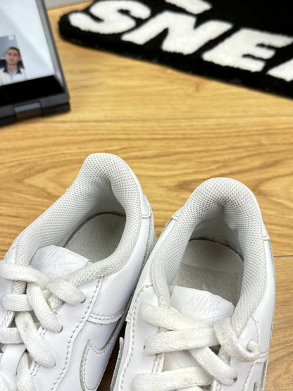 Nike Air Force 1 Low (38.5)