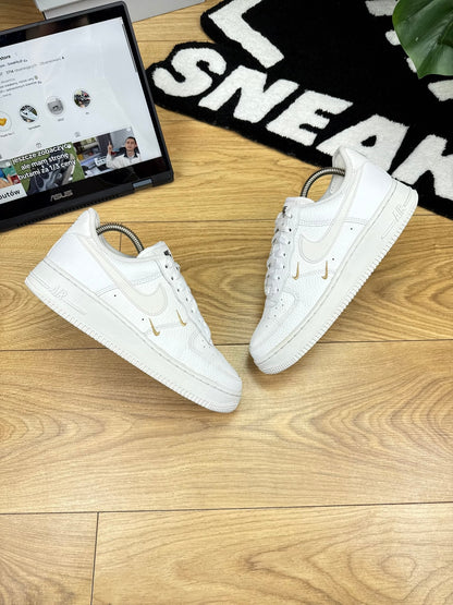 Nike Air Force 1 Low (39)
