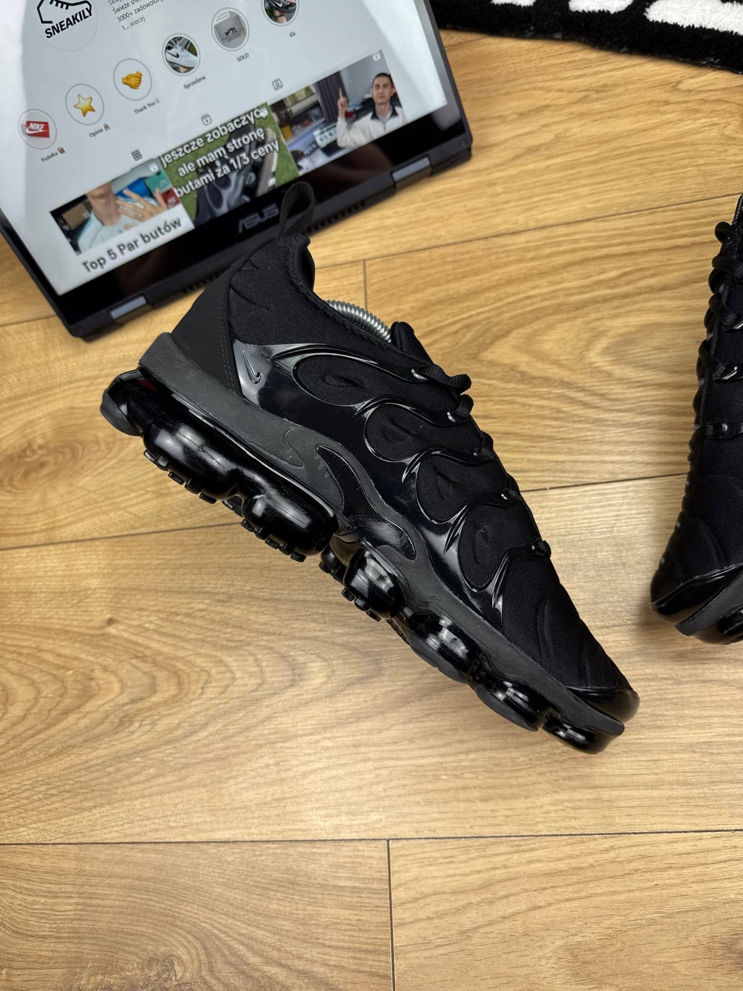 Nike Air Vapormax Plus (44)