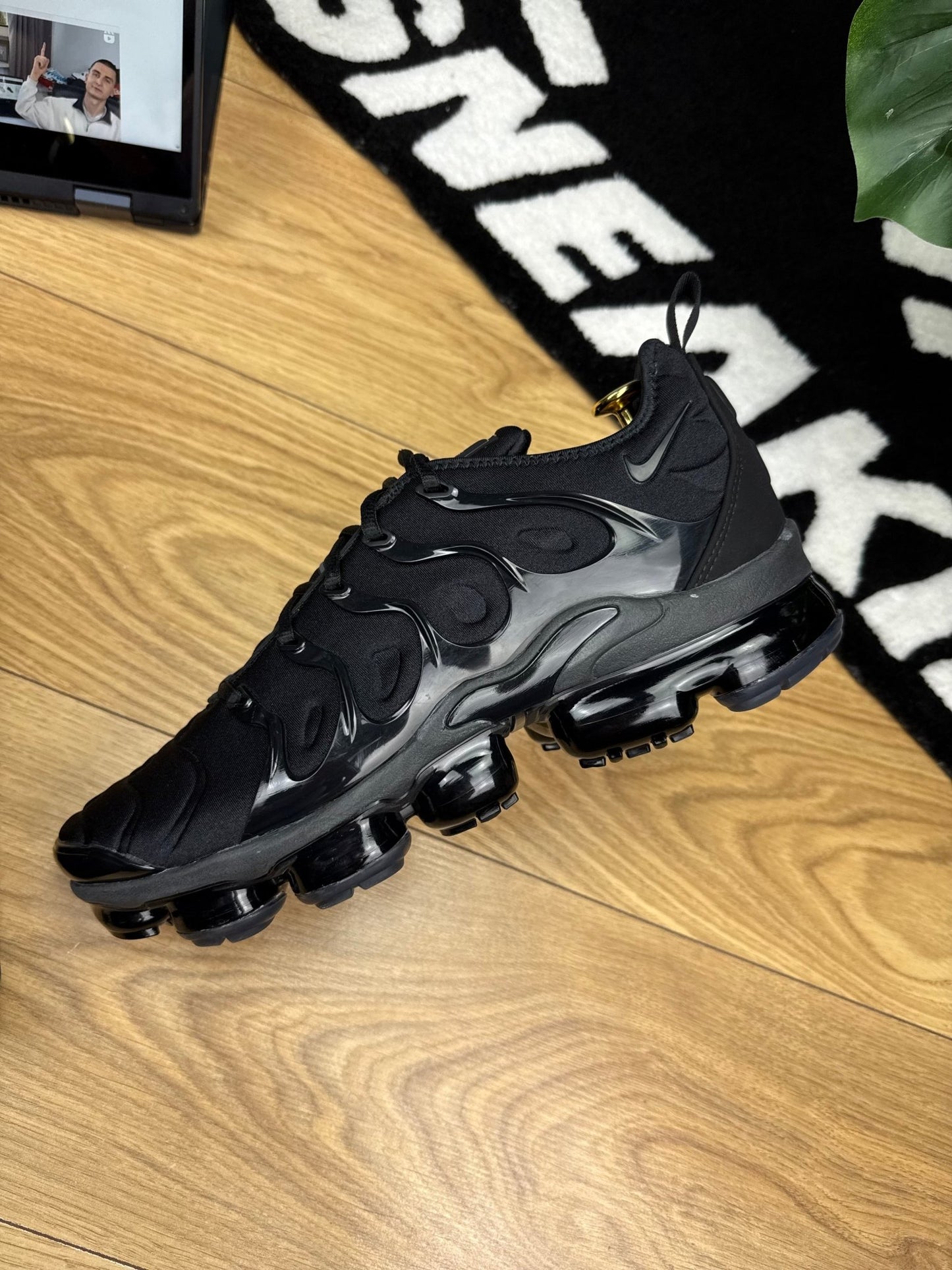 Nike Air Vapormax Plus (45.5)