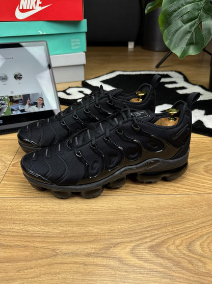 Nike Air Vapormax Plus (45.5)
