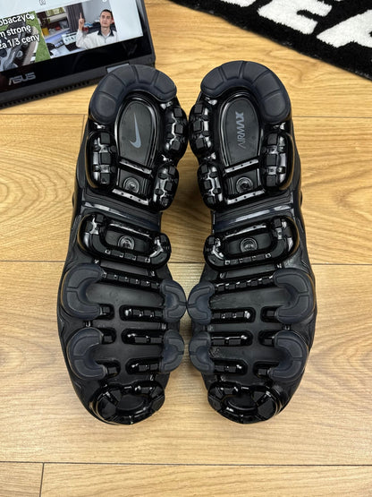 Nike Air Vapormax Plus (45.5)