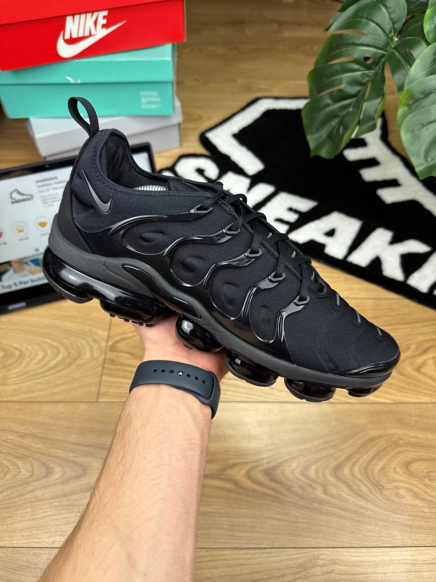 Nike Air Vapormax Plus (46)