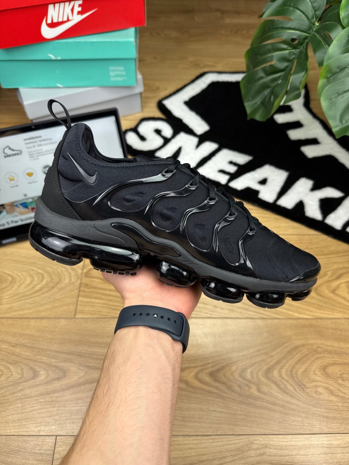 Nike Air Vapormax Plus (46)