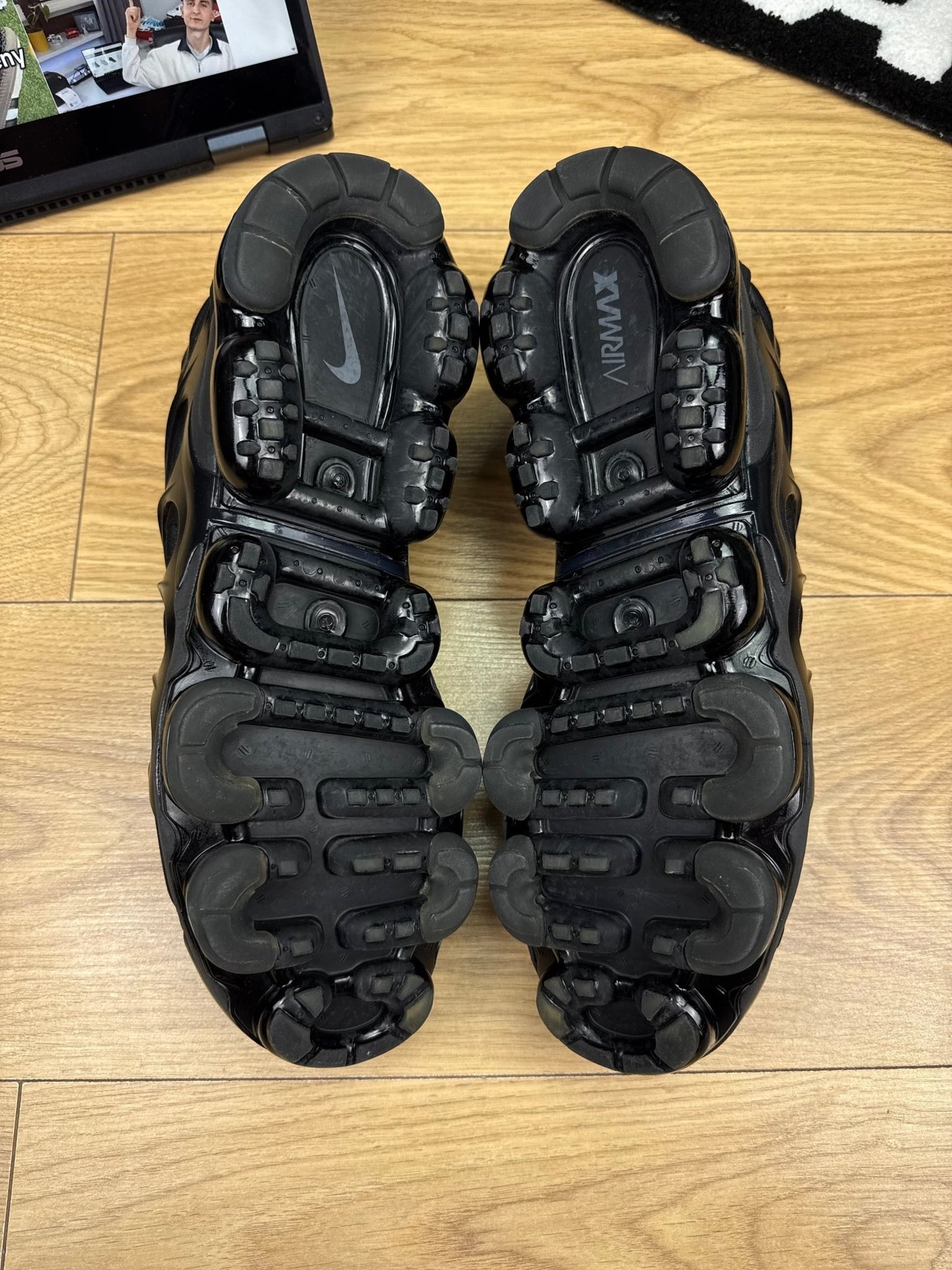 Nike Air Vapormax Plus (46)