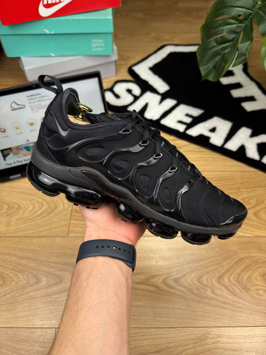 Nike Air Vapormax Plus (44.5)