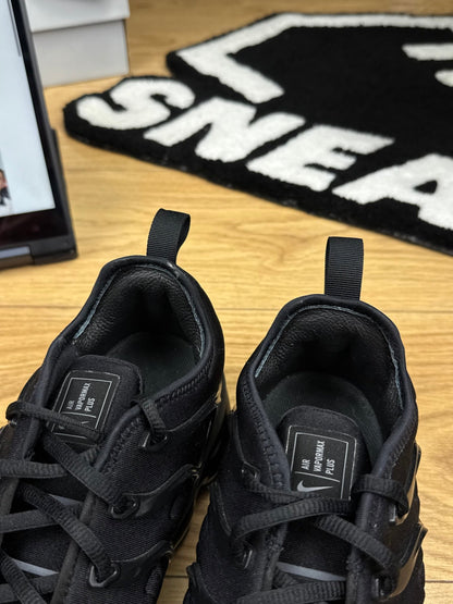 Nike Air Vapormax Plus (44.5)