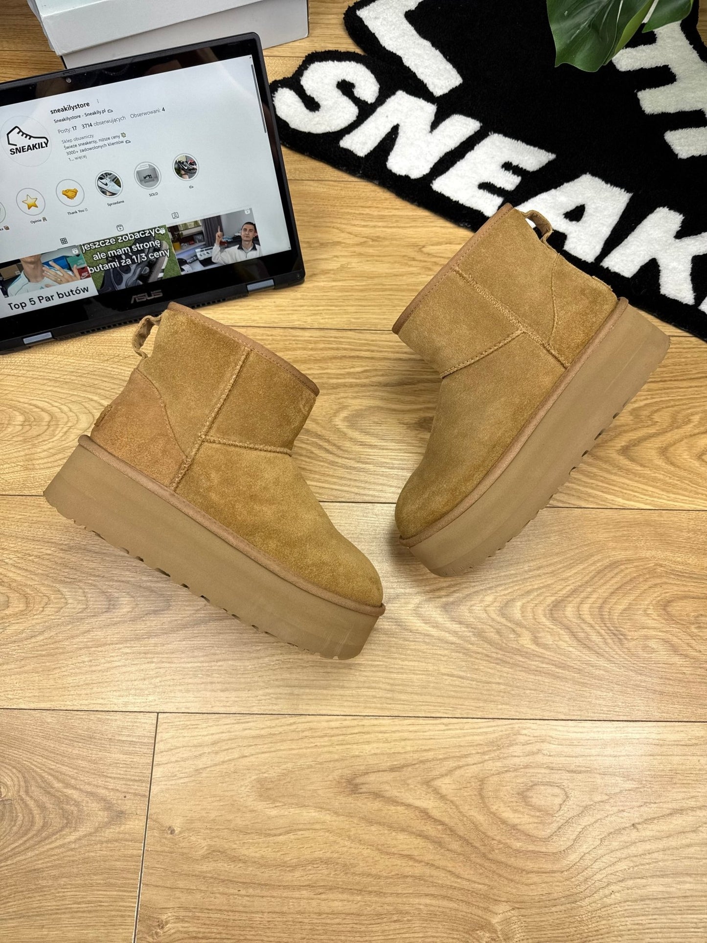 UGG Classic Mini Platform (39)