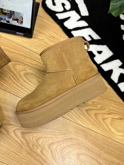 UGG Classic Mini Platform (39)