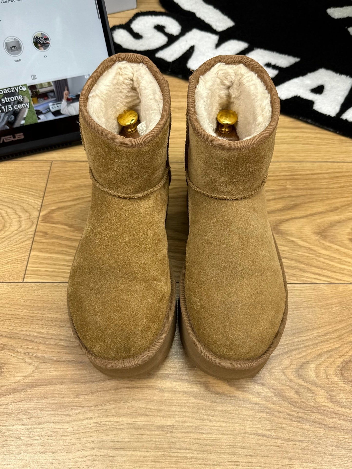 UGG Classic Mini Platform (39)