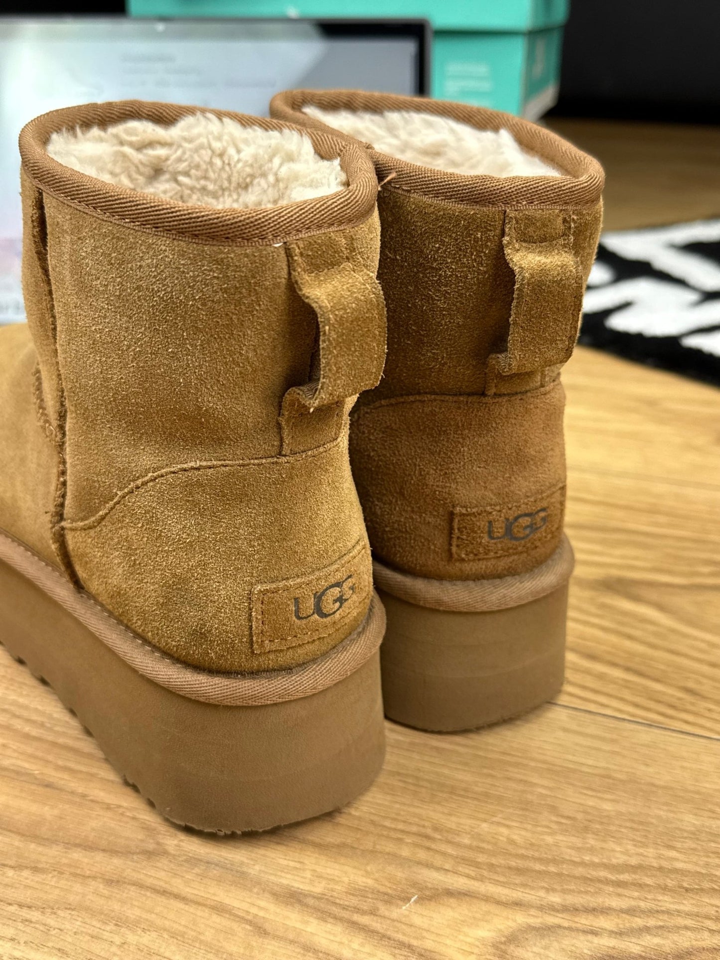 UGG Classic Mini Platform (39)