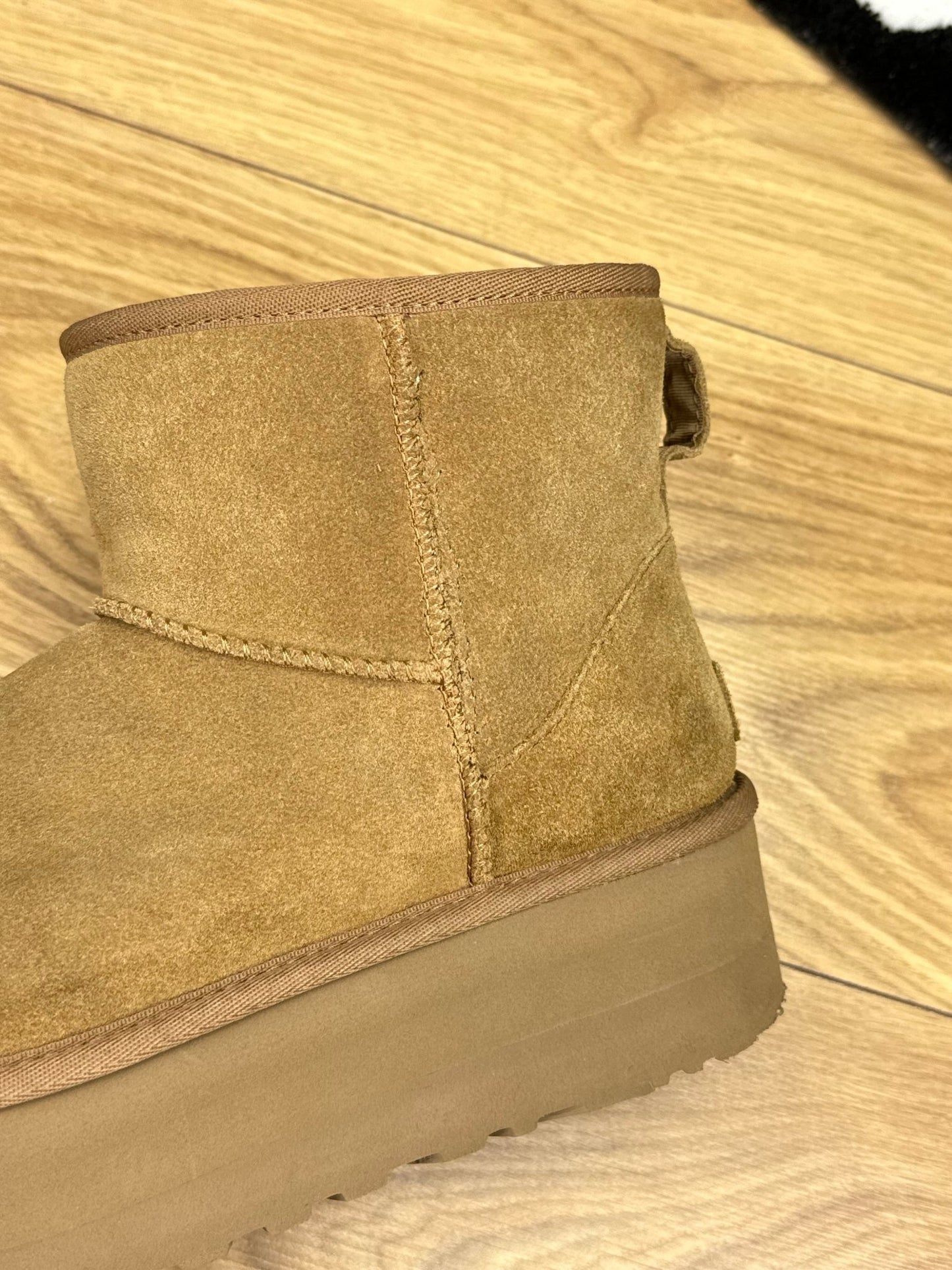 UGG Classic Mini Platform (39)