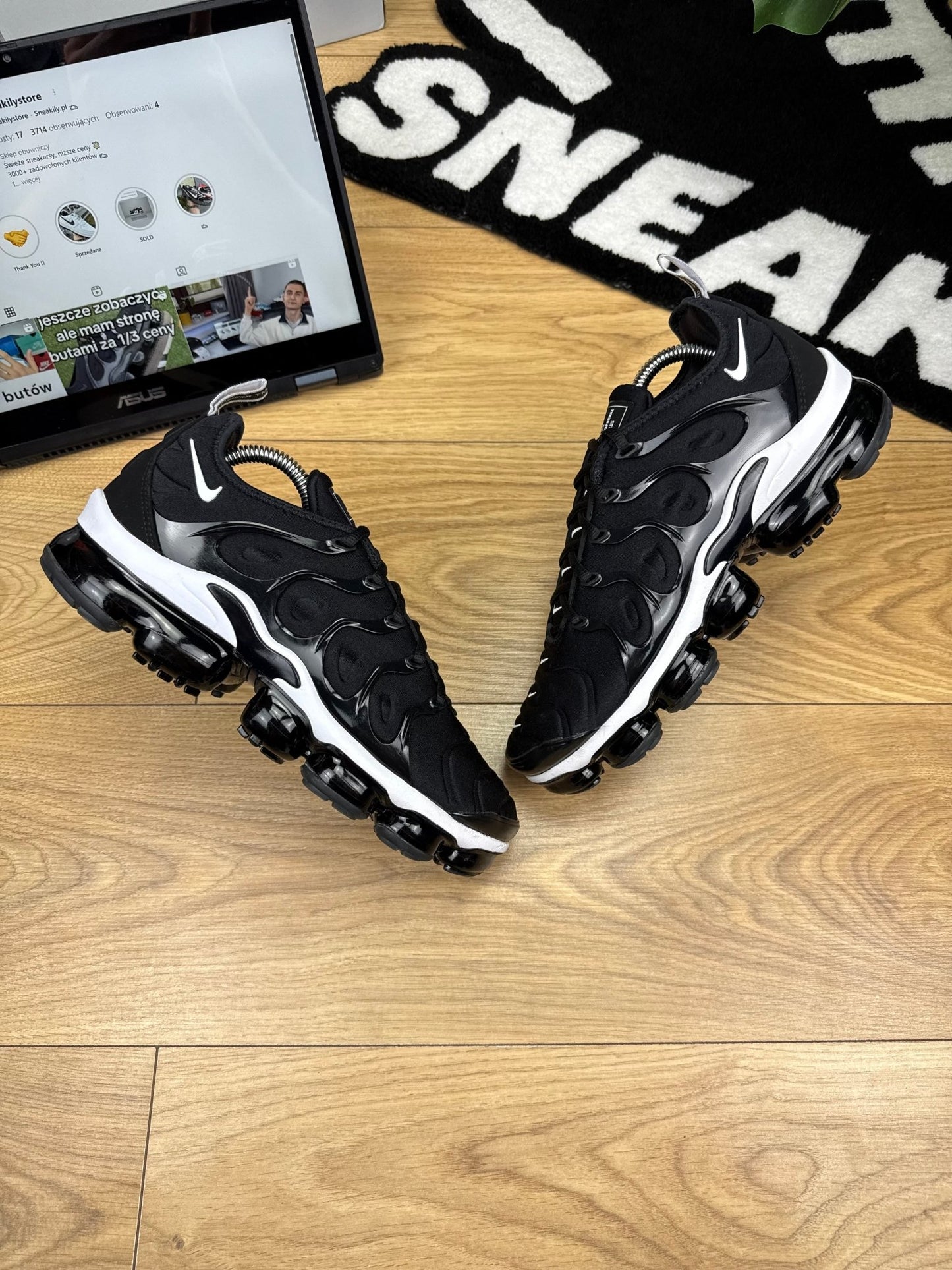 Nike Air Vapormax Plus (42)