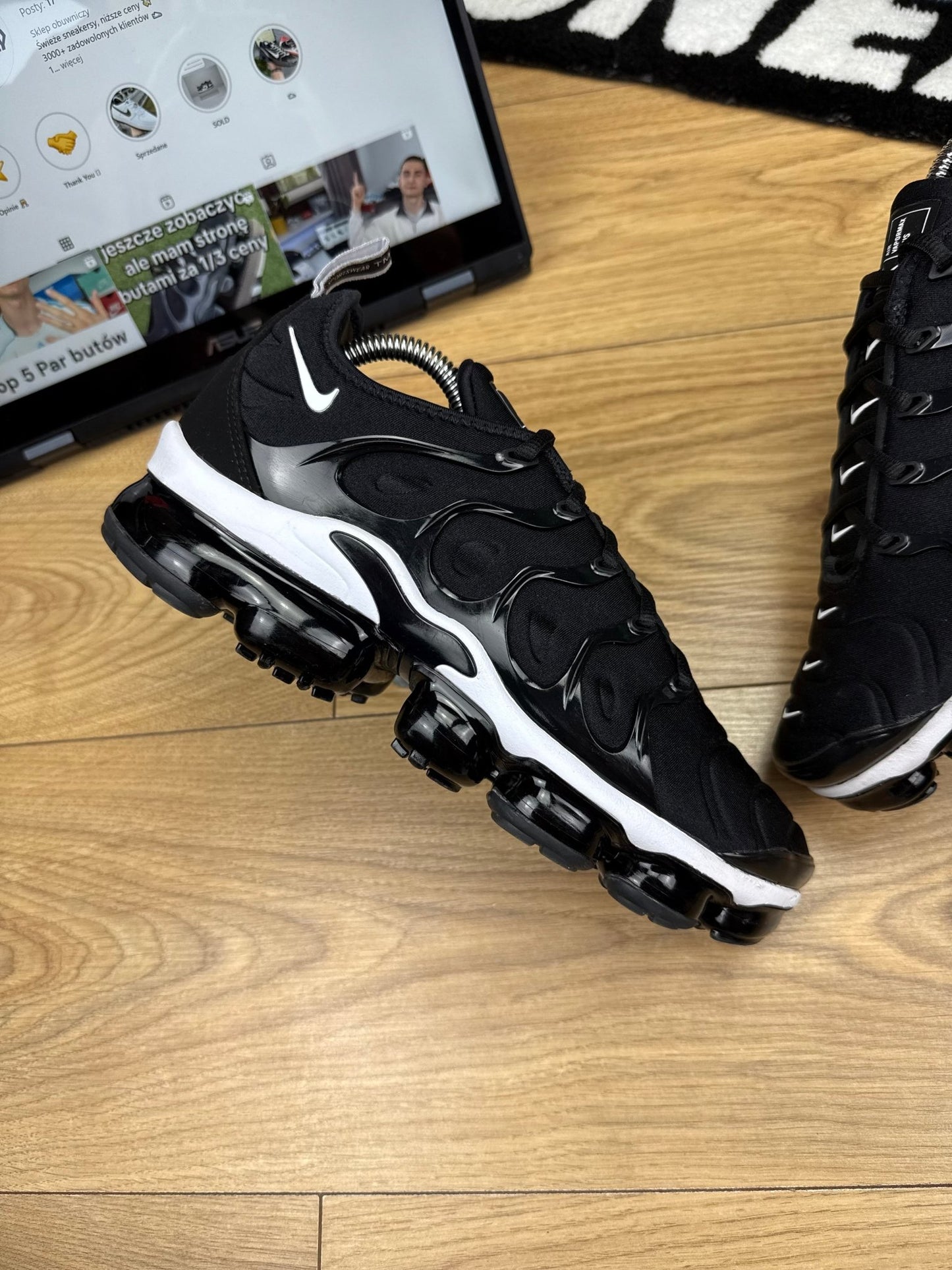 Nike Air Vapormax Plus (42)