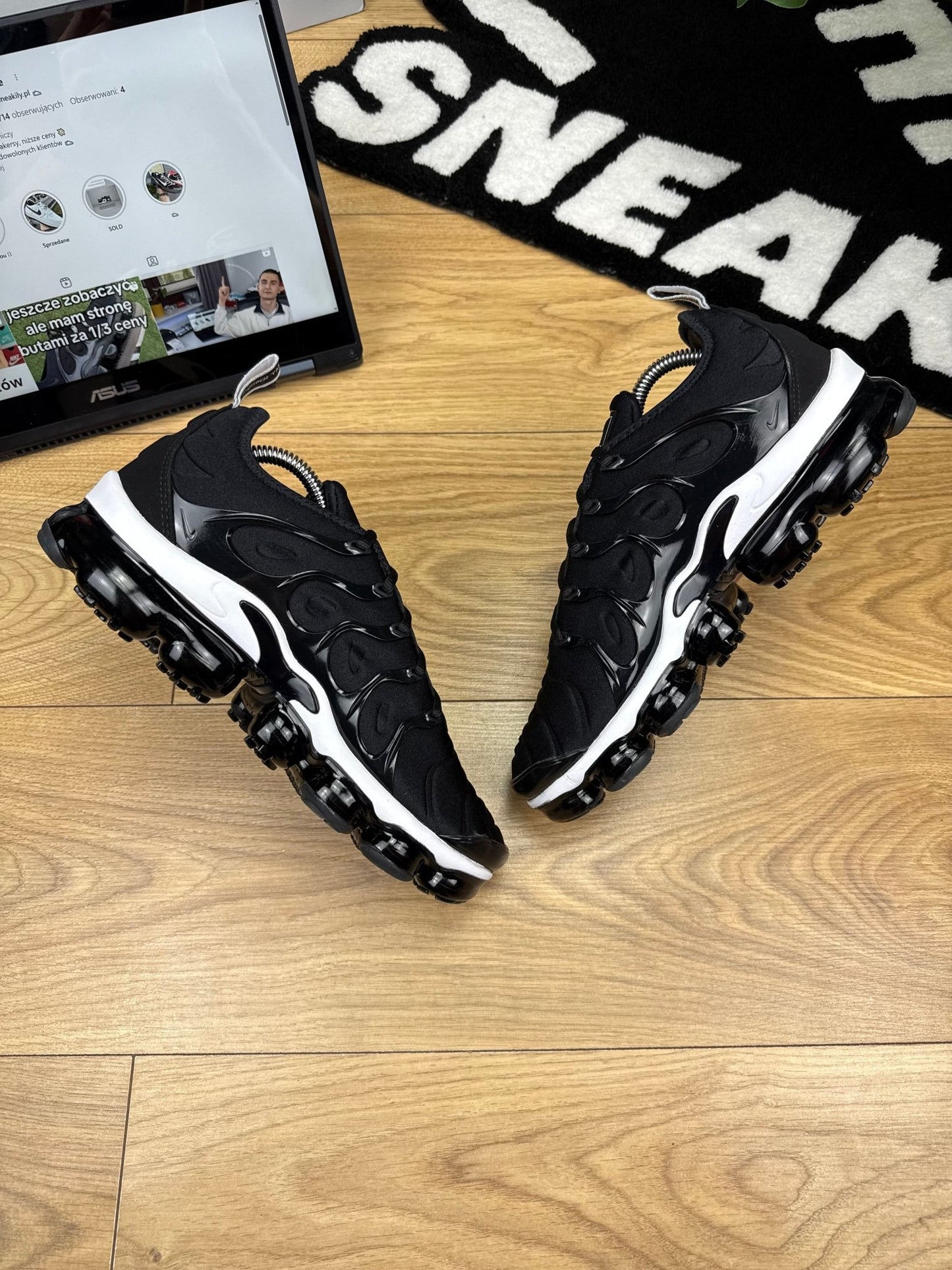 Nike Air Vapormax Plus (42)