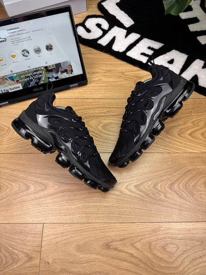 Nike Air Vapormax Plus (44.5)