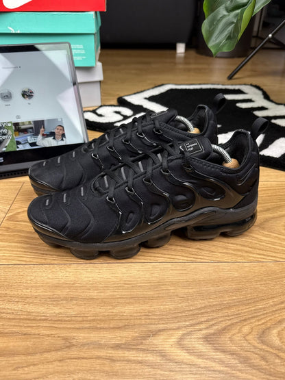 Nike Air Vapormax Plus (44.5)