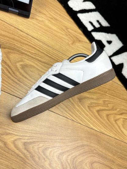 Nike Air Force 1 ’07 FlyEase — buty sportowe damskie w bardzo dobrym stanie rozmiar 38 2/3, wewnętrzny panel prawego buta