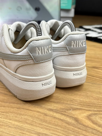 Nike Court Vision Alta (38)