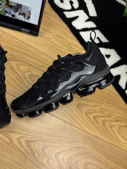 Nike Air Vapormax Plus (44)