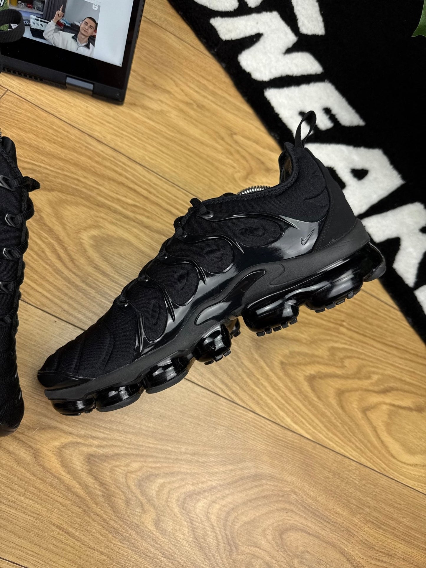 Nike Air Vapormax Plus (44)