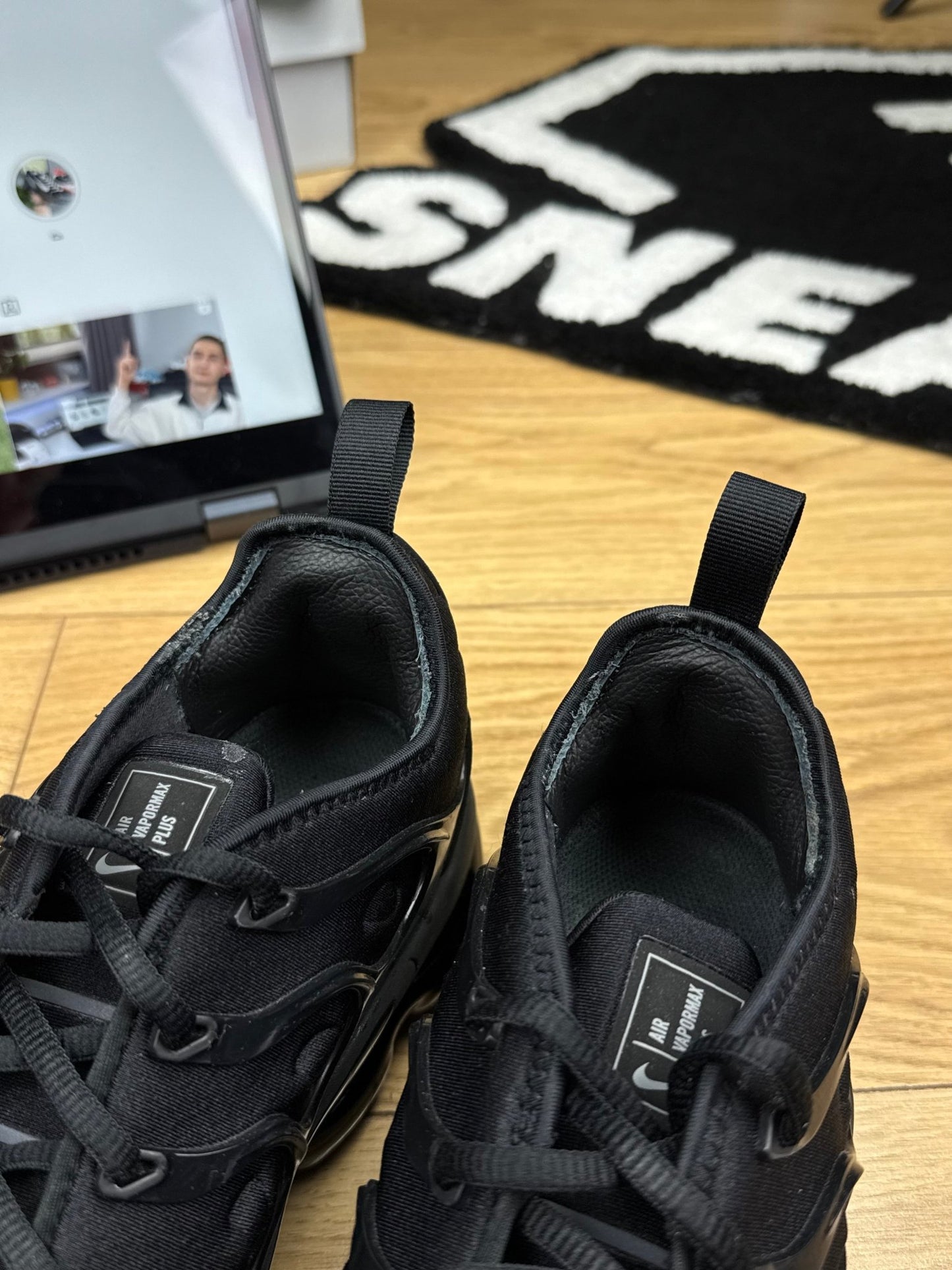 Nike Air Vapormax Plus (44)