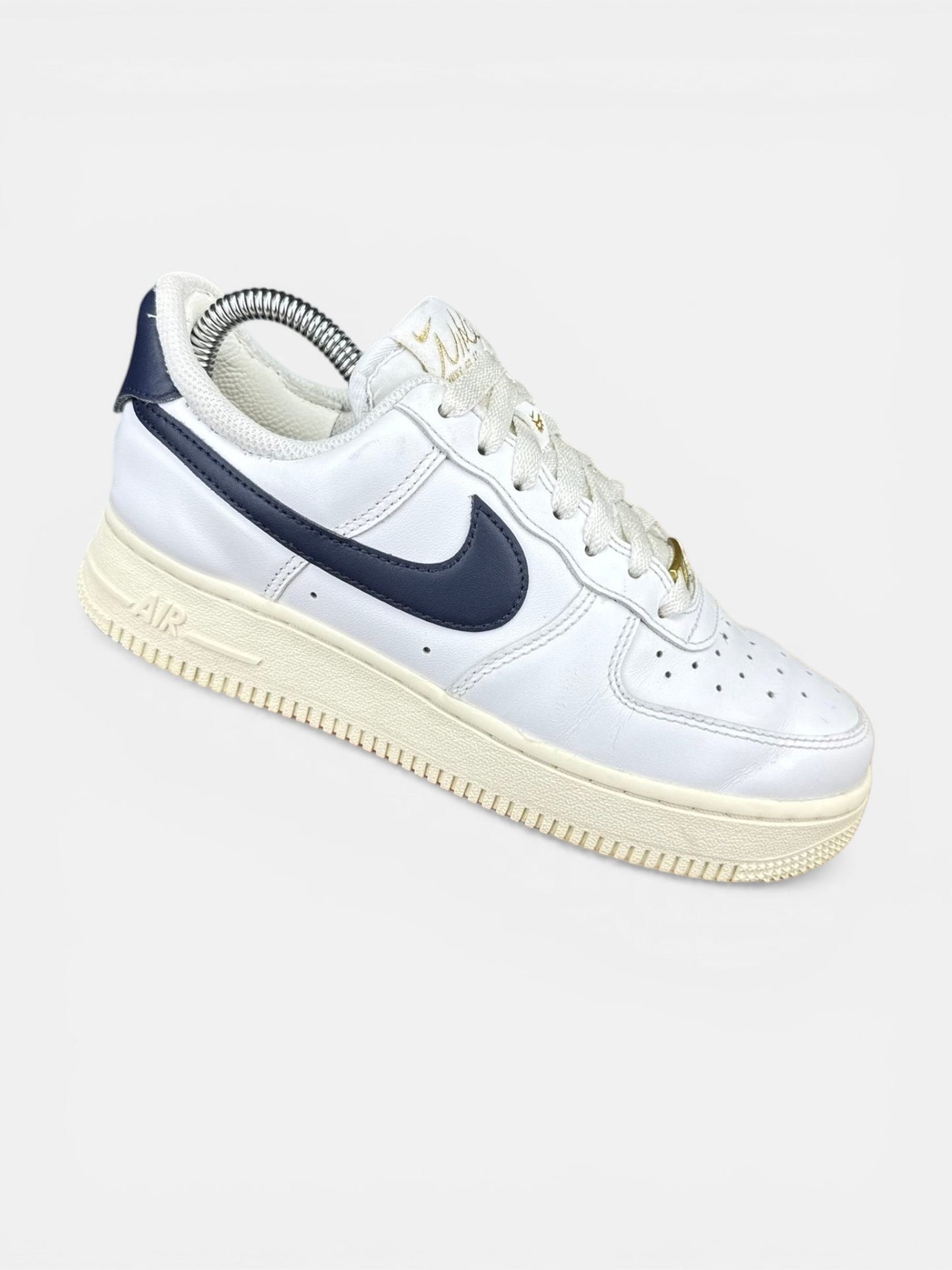 Nike Air Force 1 ’07 FlyEase — buty sportowe damskie w bardzo dobrym stanie rozmiar 36.5, widok z boku