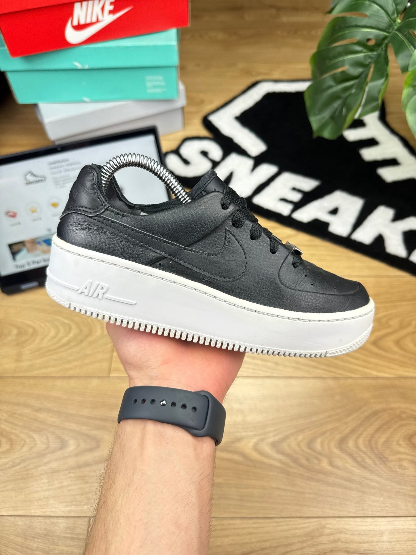 Nike Air Force 1 Sage (36)