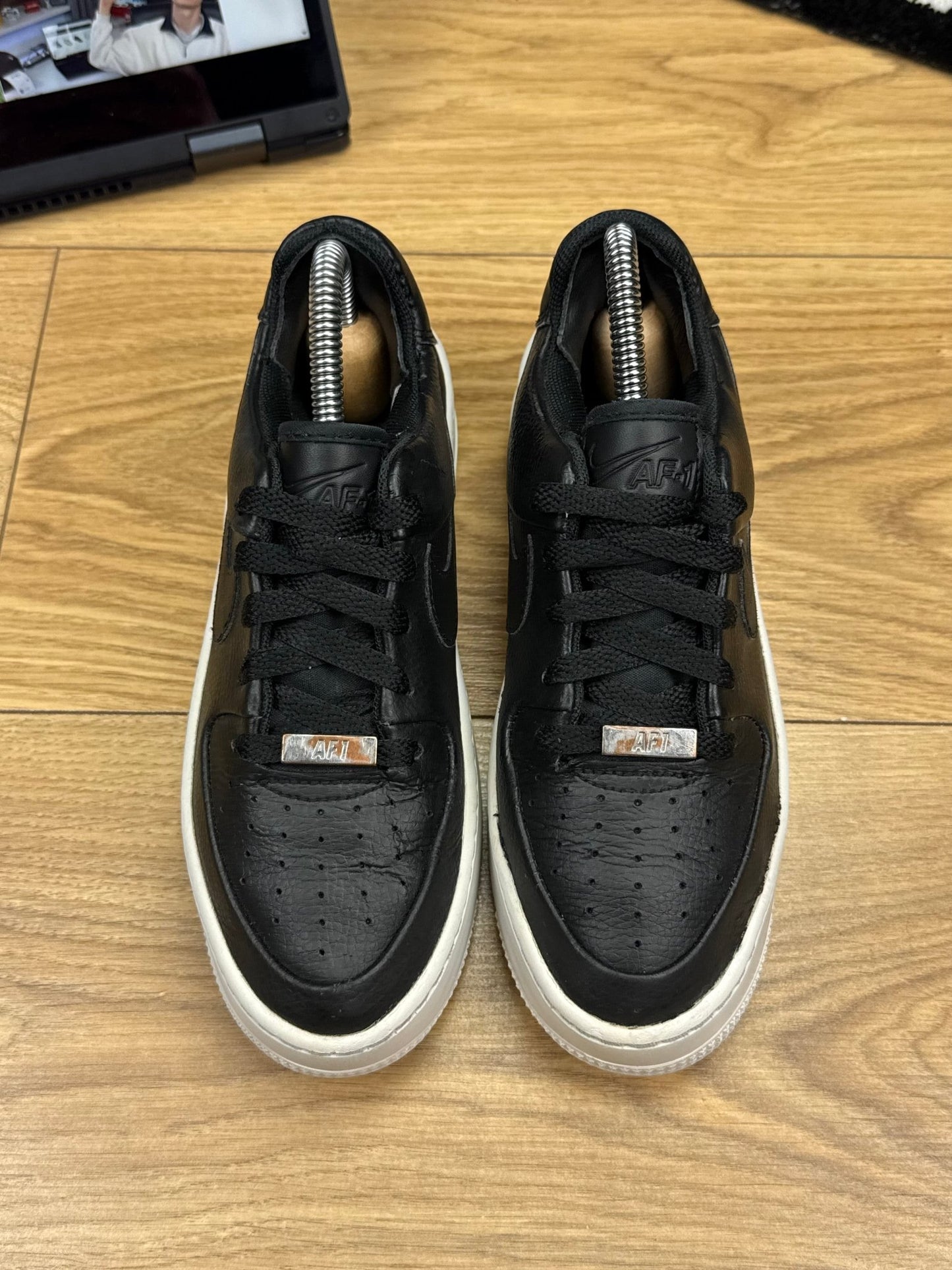 Nike Air Force 1 Sage (36)