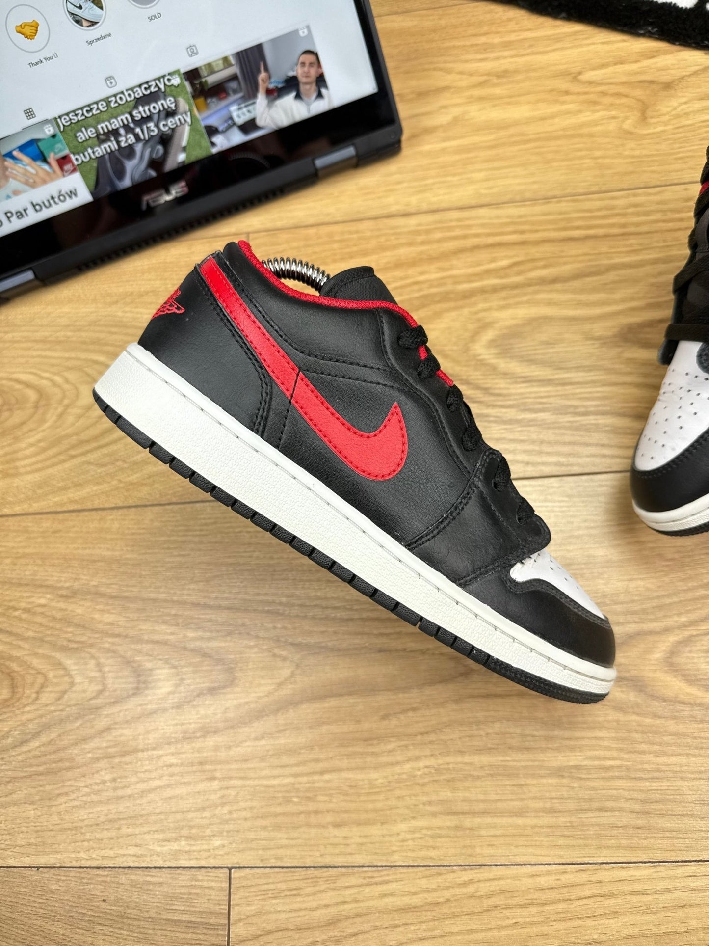 Nike Air Jordan 1 Low (38.5)