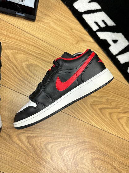 Nike Air Jordan 1 Low (38.5)