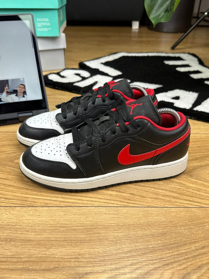 Nike Air Jordan 1 Low (38.5)