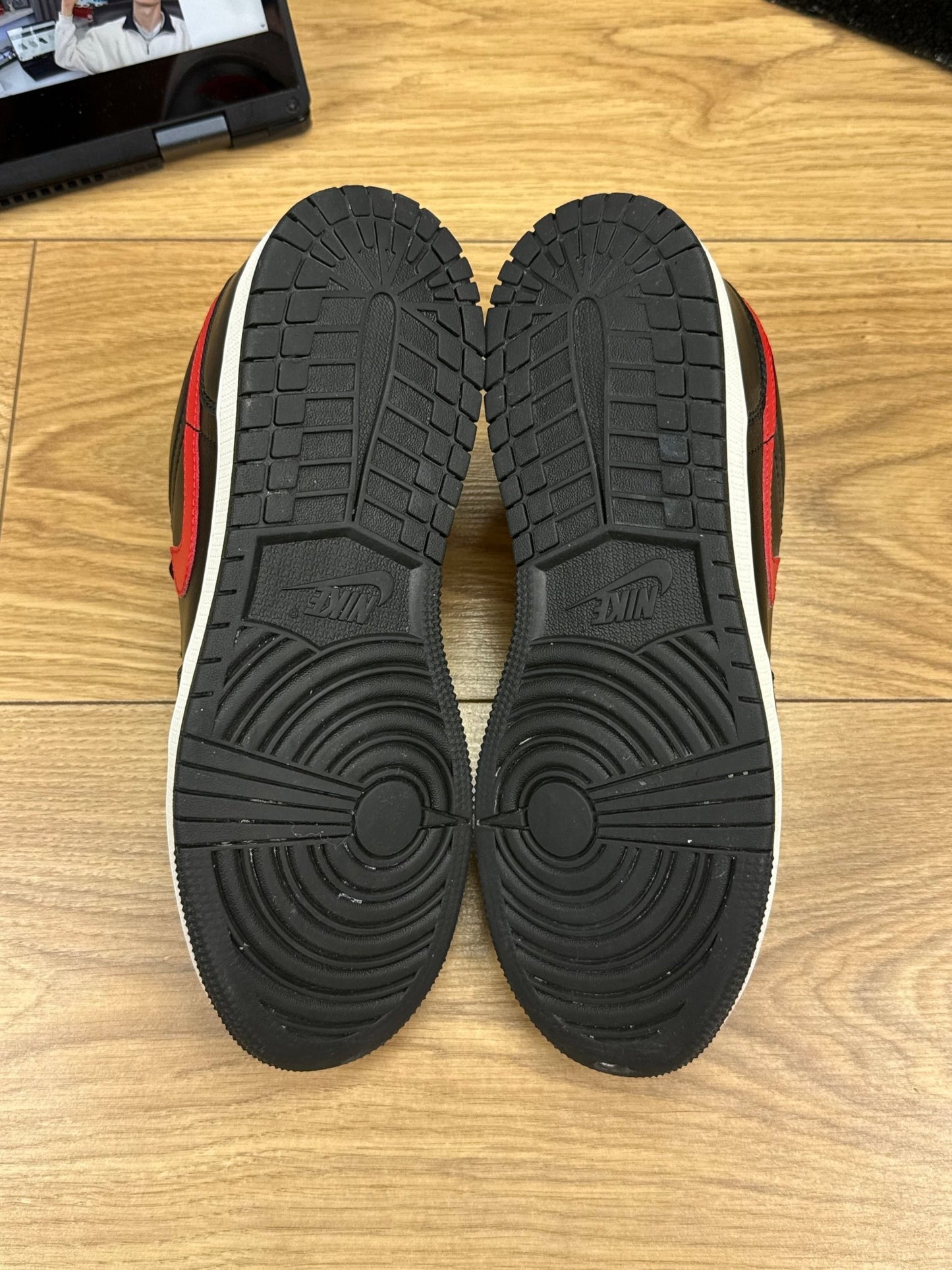 Nike Air Jordan 1 Low (38.5)