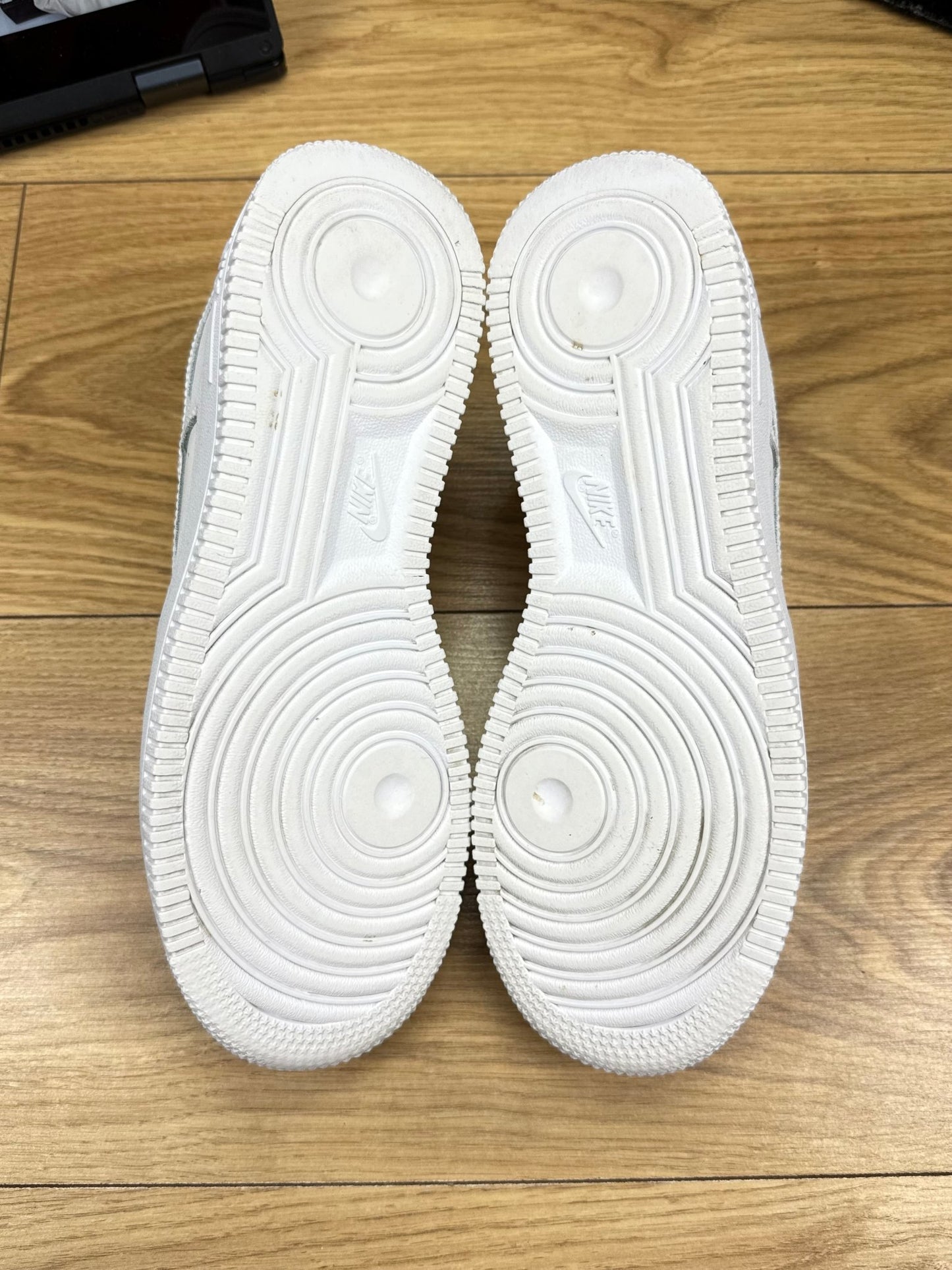 Nike Air Force 1 Low (39)