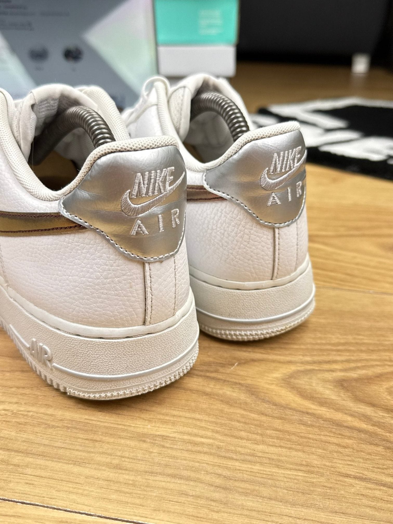 Nike Air Force 1 ’07 — buty sportowe męskie w dobrym stanie rozmiar 42.5, podeszwa