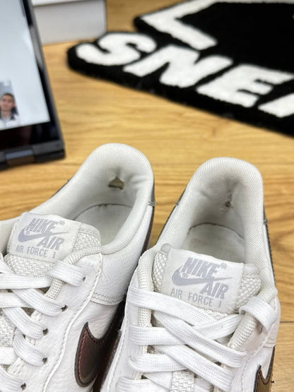 Nike Air Force 1 ’07 — buty sportowe męskie w dobrym stanie rozmiar 42.5, opcjonalne zdjęcie 1