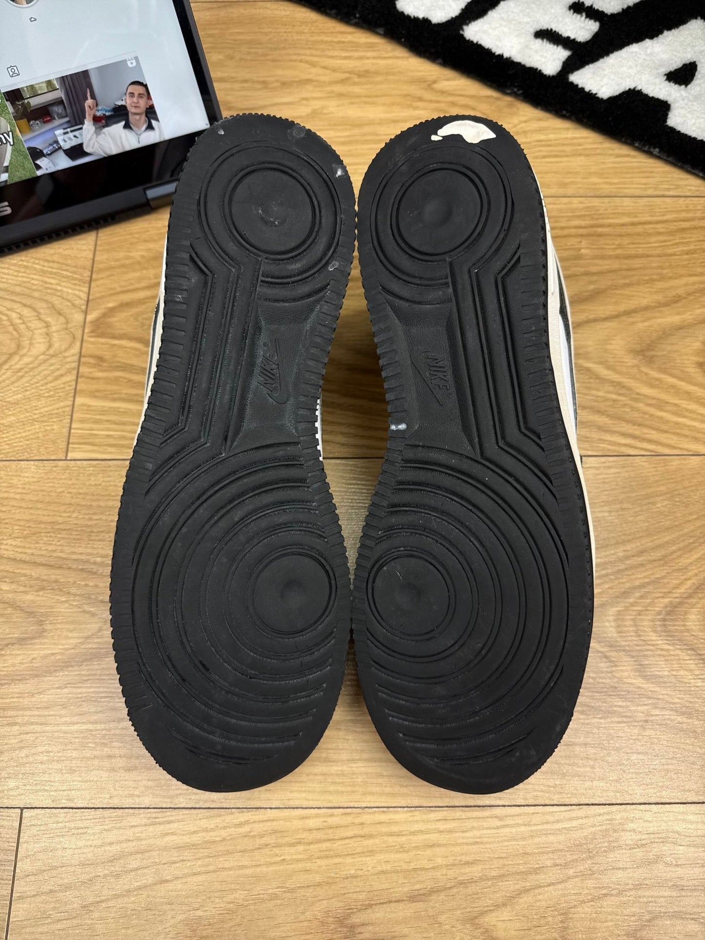 Nike Air Force 1 Low (46)